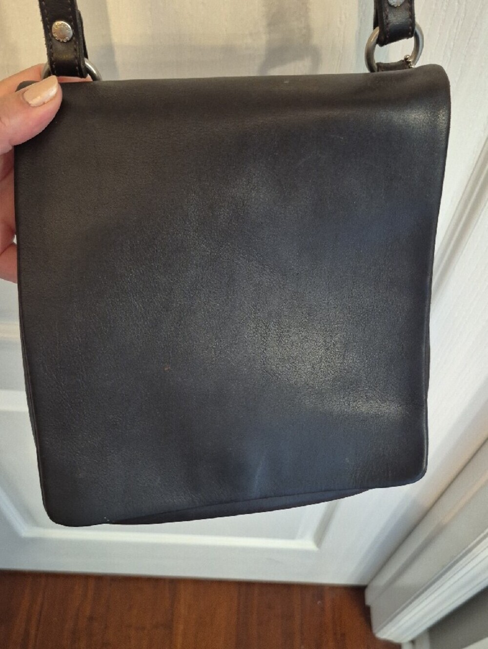 Vintage Coach Chelsea Black Leather Crossbody Bag - Picture 3 of 14